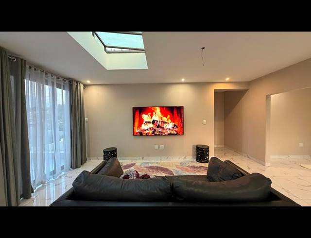 6 BEDROOM HOUSE FOR SALE IN COPPERLEAF ESTATE